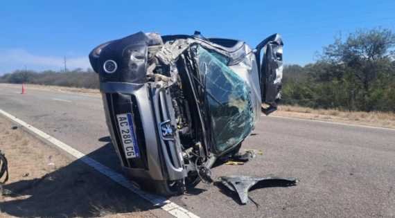 Mendocinos heridos tras volcar en una ruta de la Rioja