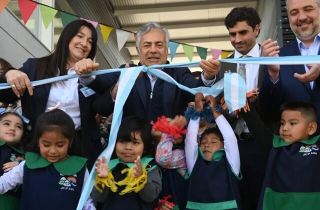 Mendoza: Cornejo inauguró un nuevo jardín de infantes que amplía el acceso a la educación inicial en Maipú
