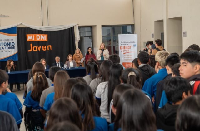 San Juan: “Mi DNI Joven”, el programa que facilita la actualización de documentos en las escuelas